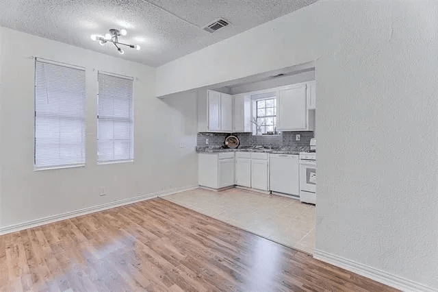 2531-Bomar-Ave-pic-17