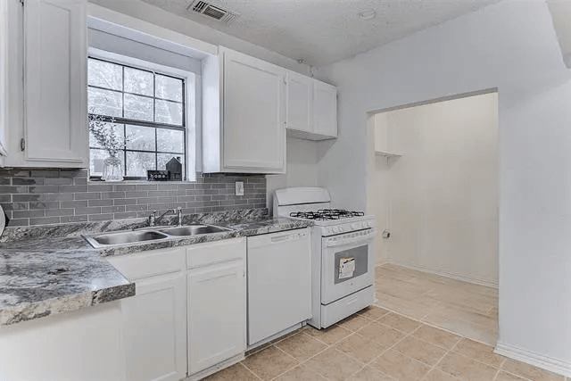 2531-Bomar-Ave-pic-21