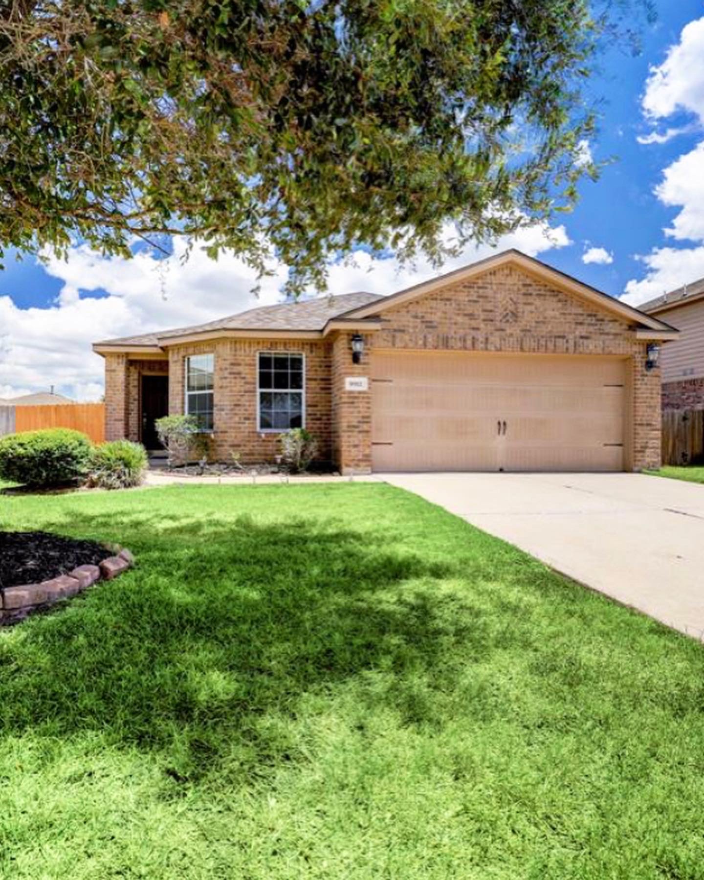 58404F65-227F-4128-8A7C-B00FB53D3712