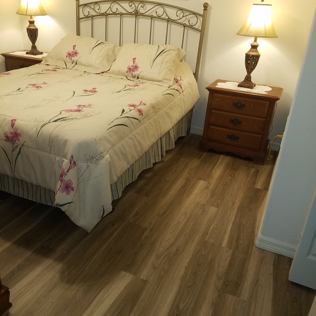 3714Guest-Rm-Photo-1