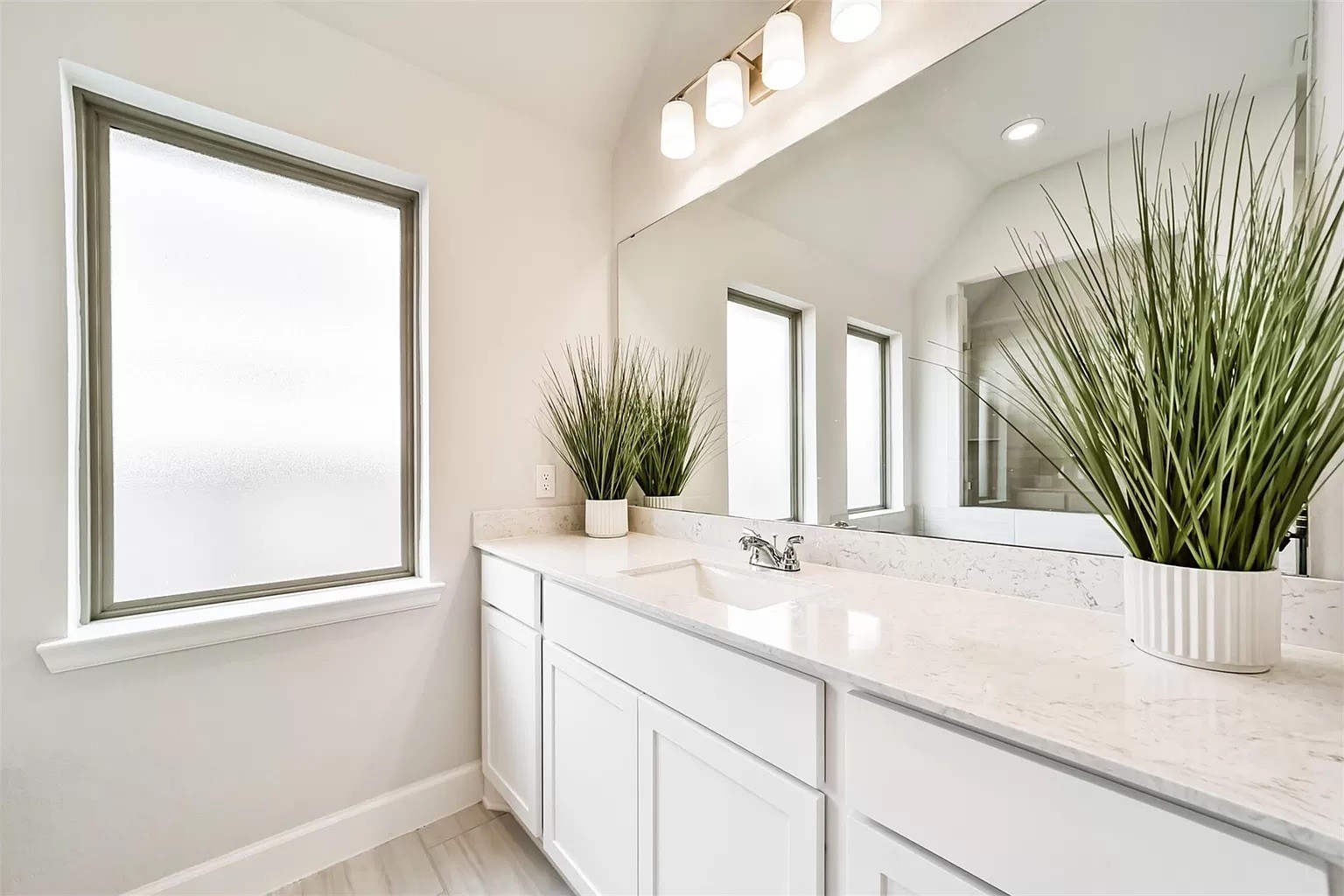 7a40093aeb165d39f1727c664852d088-uncropped_scaled_within_1536_1152