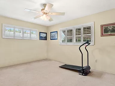 8a1e0572d8d7f35300626376521e53d2-cc_ft_384