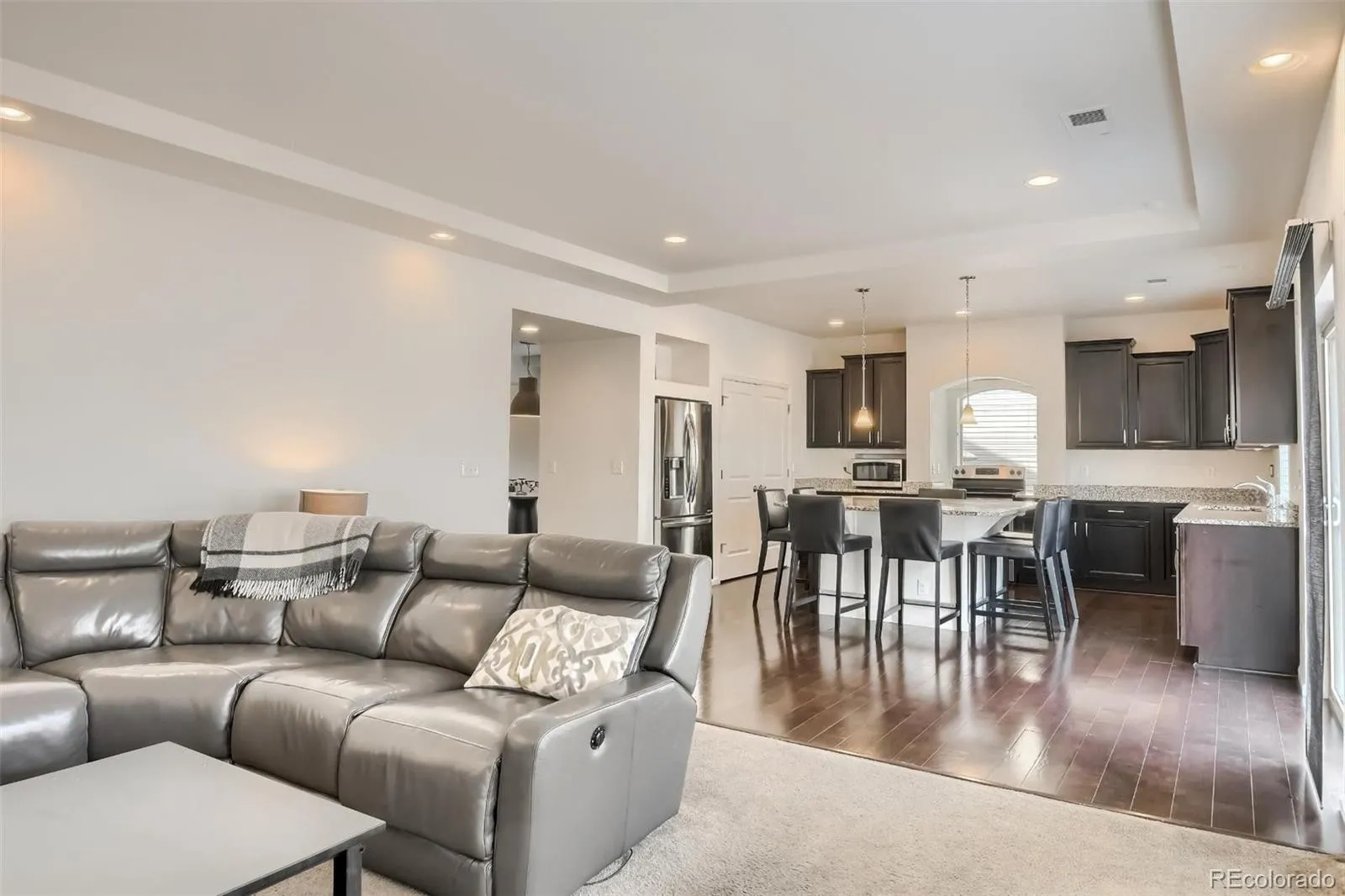 d11486c1558614ad48b515bdb1f683edl-m2285749867od-w1024_h768_x2