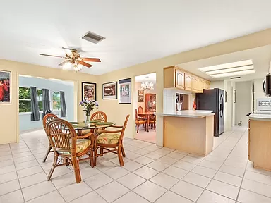 d7d969e394b80103523bbea031c50f6c-cc_ft_384